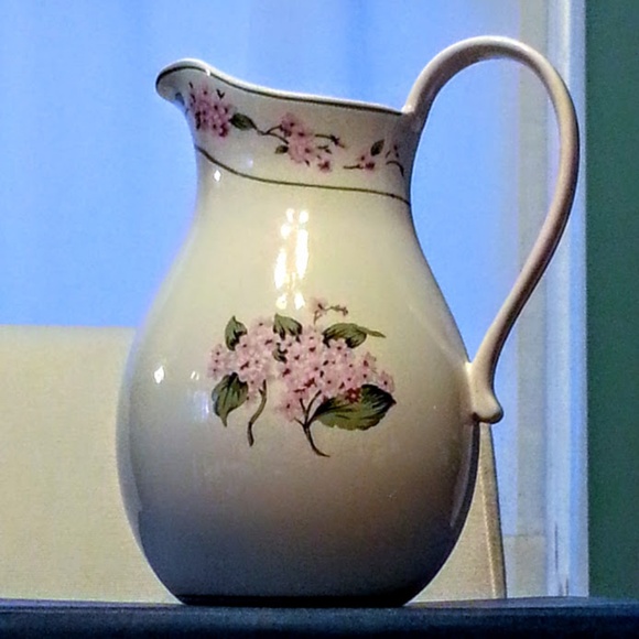 Complete Dinnerware Set "Pink Hydrangea" by MSE - Picture 7 of 8